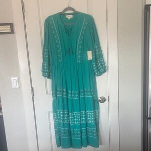 NWT Nurture Women’s Embroderied Dress.  Gorgeous.  XL. MSRP $99